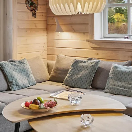 Casa de Férias Amazing In Vaeggerlose With Sauna Bøtø By