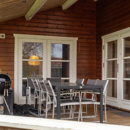 Prázdninový dům Amazing In Vaeggerlose With Sauna Bøtø By